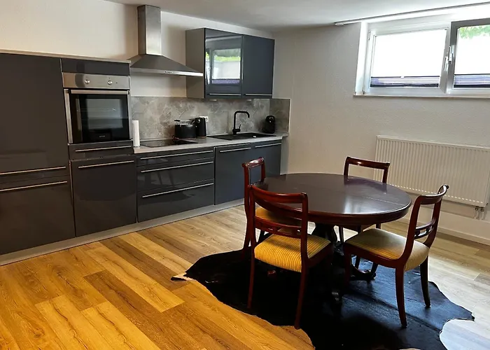 Geraeumige Auch Familienfreundlich Bis 4 Personen Apartamento Colonia