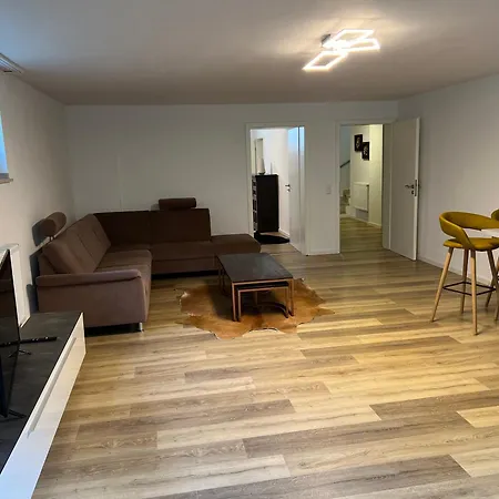 Apartment Geraeumige Auch Familienfreundlich Bis 4 Personen