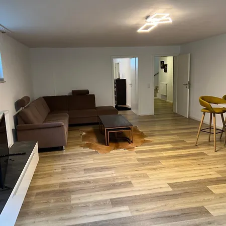 Geraeumige Auch Familienfreundlich Bis 4 Personen Apartment *